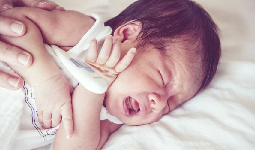 laisser pleurer bébé